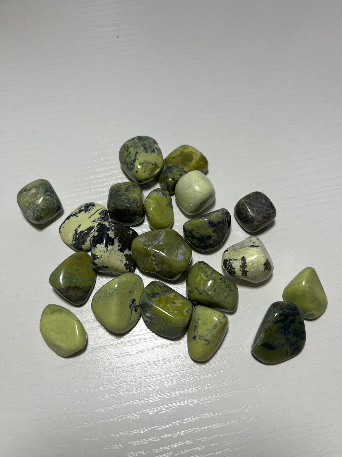 Peru green Serpentine Tumble